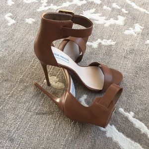 NWT Steven Madden Cognac Marlenee Heels - Sz 8.5